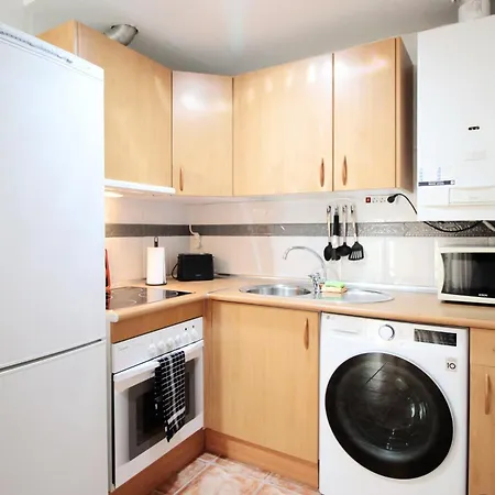 Piso Coqueto Con Parking Y Balcon Lejlighed